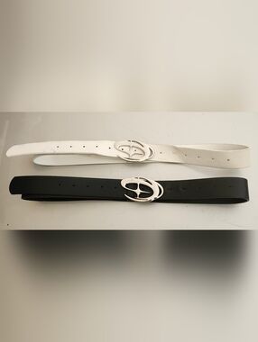 2 Unisex Belts with Oval Buckle - Black and White